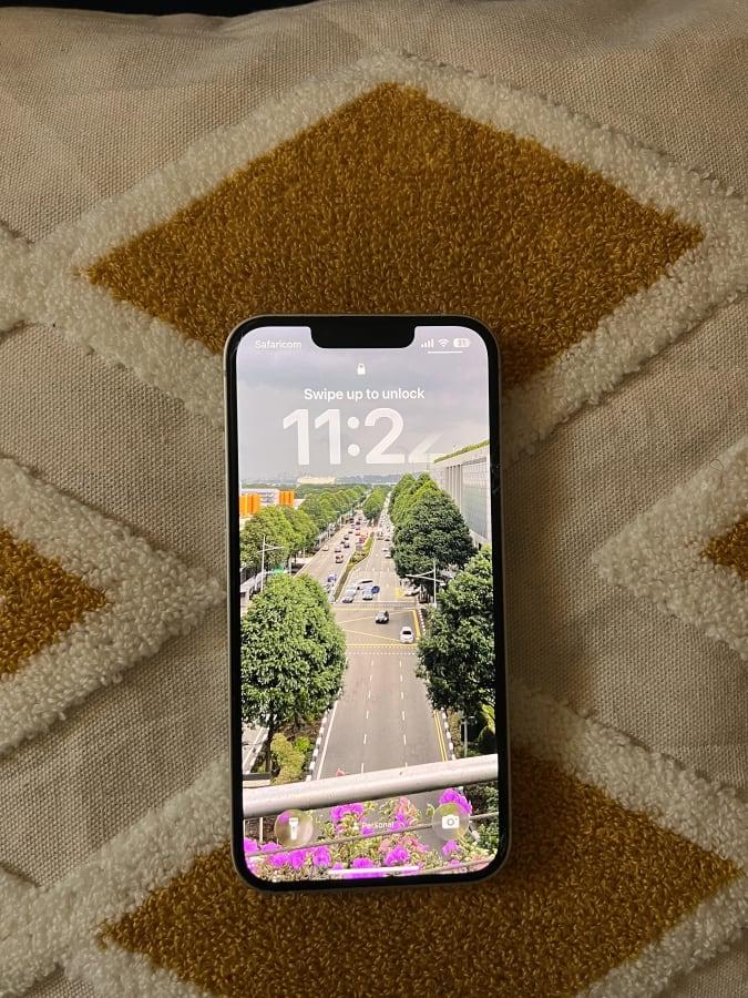 Apple iPhone 13 4GB/128GB Starlight (white), Good, Ruaka, Kiambu